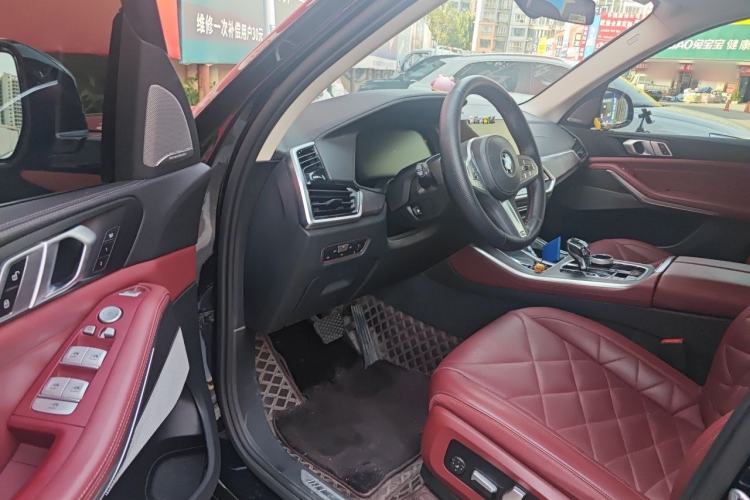 Used BMW X5 2022 Restyled xDrive 30Li Luxury Version M Sport Package Driver Seat
