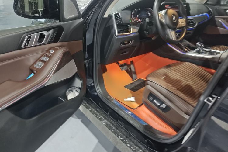 Used BMW X5 2022 xDrive 30Li Luxury M Sport Package Driver Seat