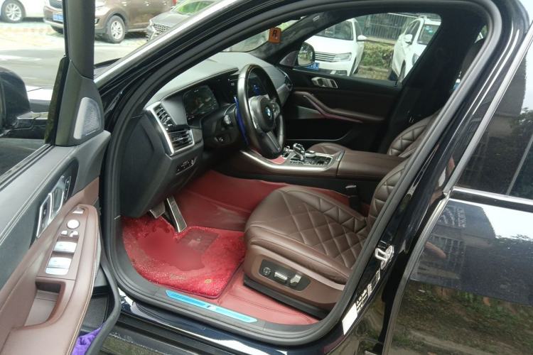 Used BMW X5 2022 Restyled xDrive 30Li Luxury Version M Sport Package Driver Seat