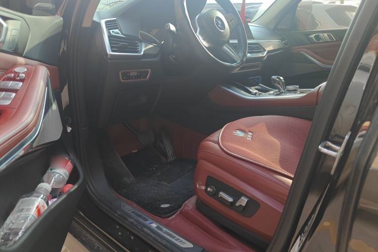Used BMW X5 2022 xDrive 30Li M Sport Package Driver Seat