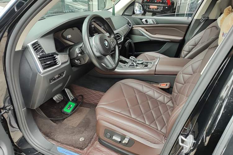 Used BMW X5 2022 Restyled xDrive 30Li Luxury Version M Sport Package Driver Seat