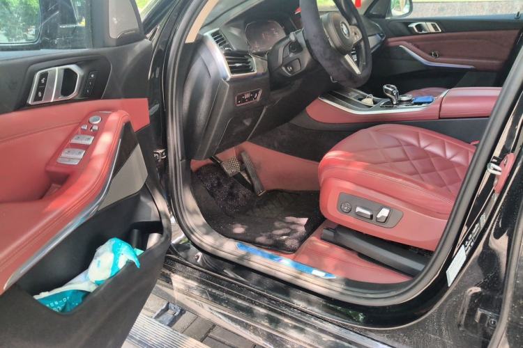 Used BMW X5 2022 xDrive 30Li M Sport Package Driver Seat