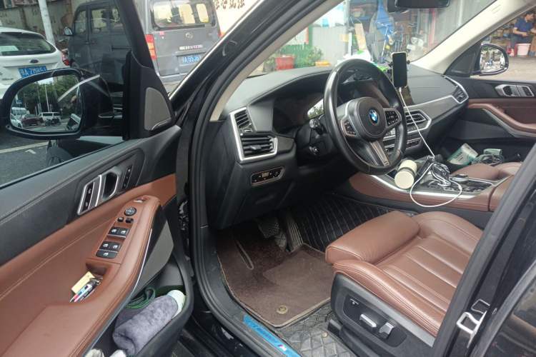 Used BMW X5 2022 xDrive40i M Sport Package Driver Seat