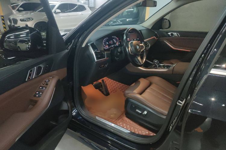 Used BMW X5 2022 xDrive30i M Sport Package Driver Seat