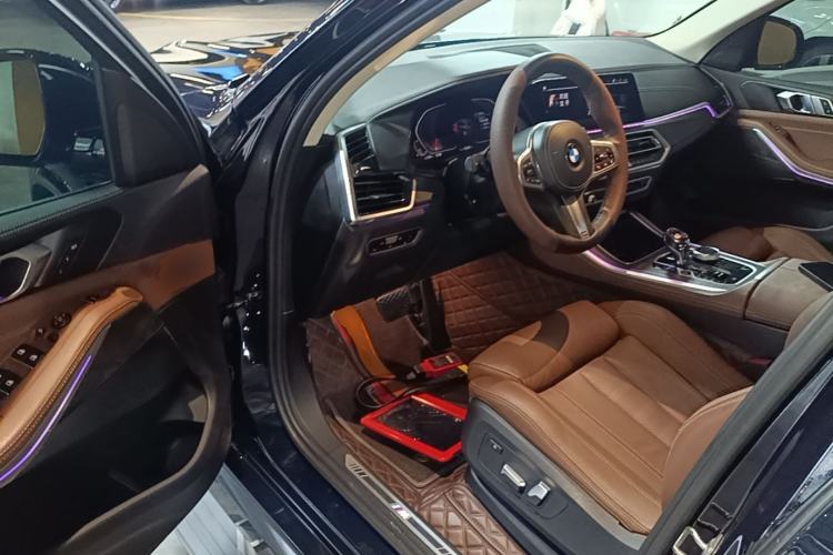 Used BMW X5 2022 xDrive30i M Sport Package Driver Seat
