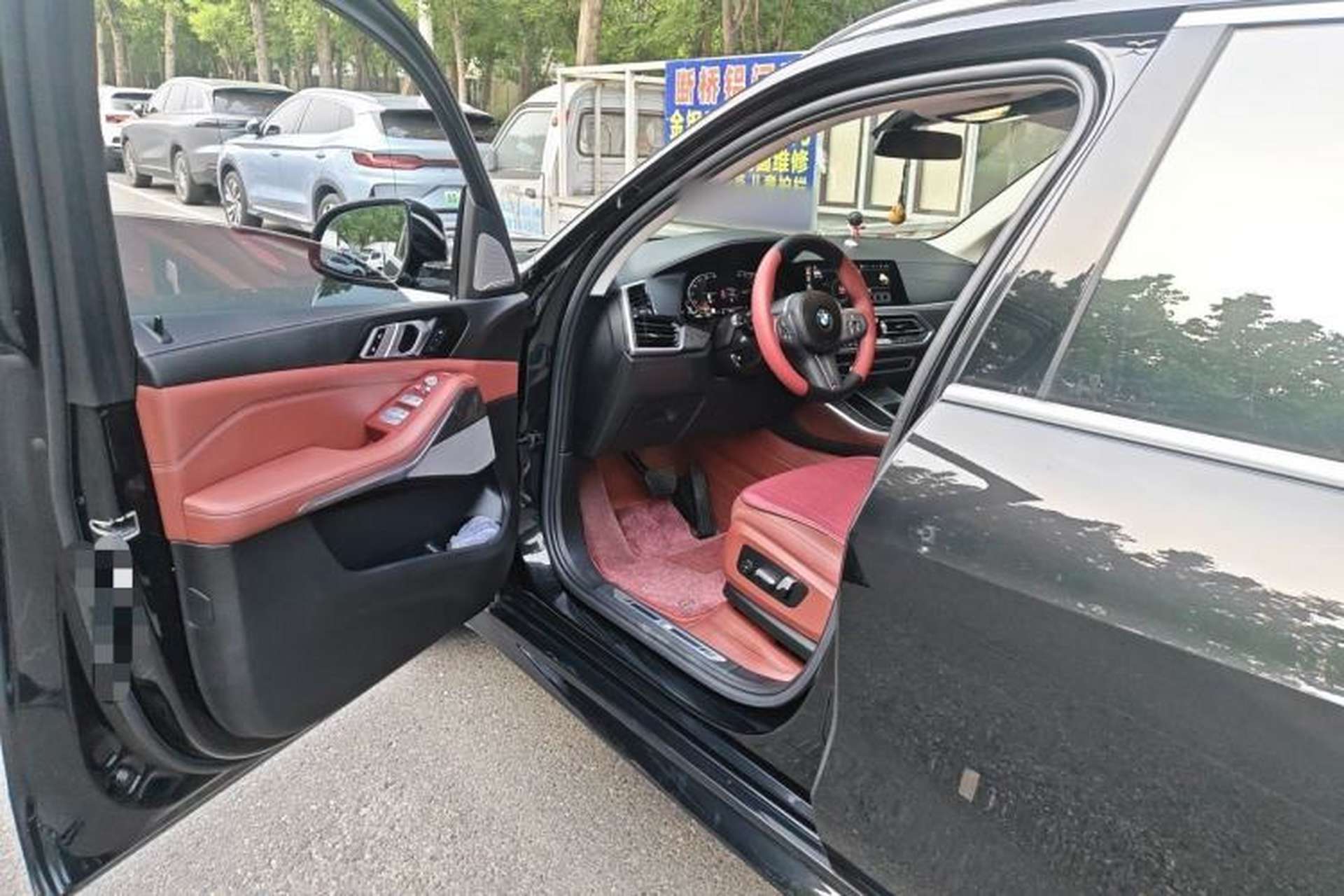 Used BMW X5 2022 xDrive 30Li Luxury M Sport Package Driver Seat