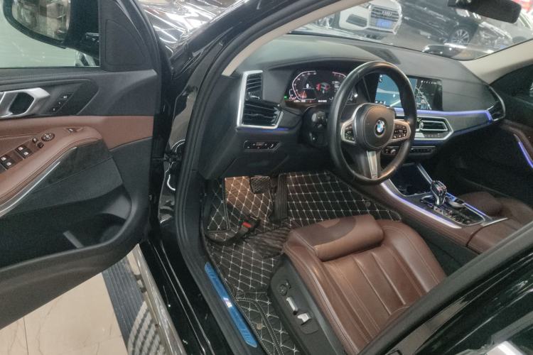 Used BMW X5 2022 xDrive30i M Sport Package Driver Seat