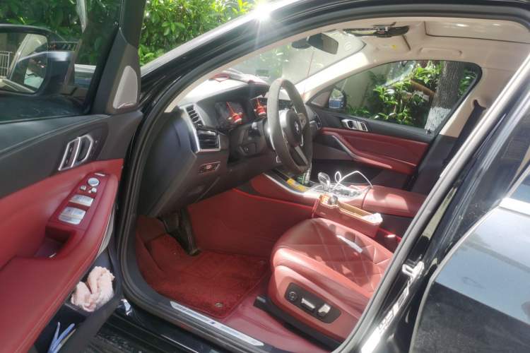 Used BMW X5 2022 xDrive 30Li Luxury M Sport Package Driver Seat
