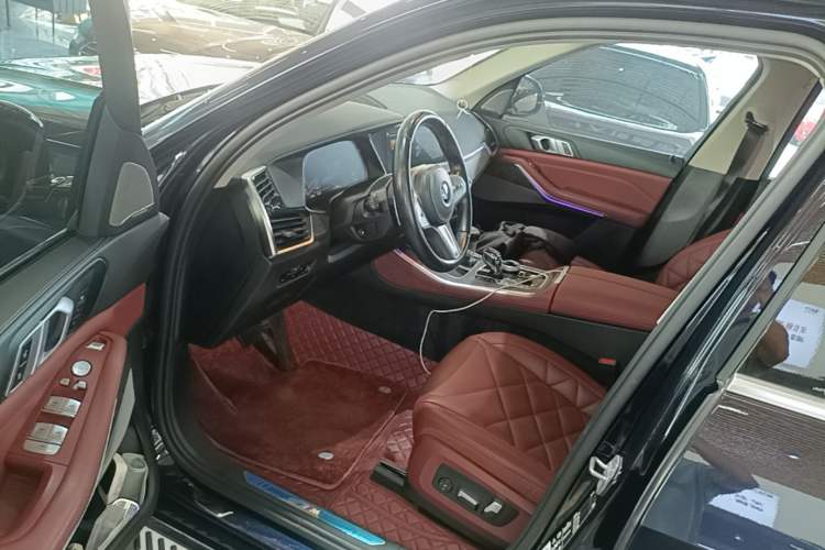 Used BMW X5 2022 Restyled xDrive 30Li Luxury Version M Sport Package Driver Seat