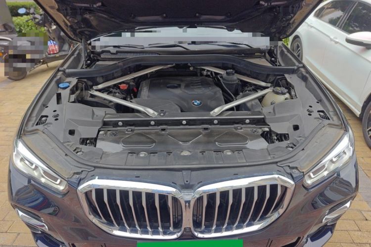 Used BMW X5 2022 Restyled xDrive 30Li Luxury Version M Sport Package Engine Bay