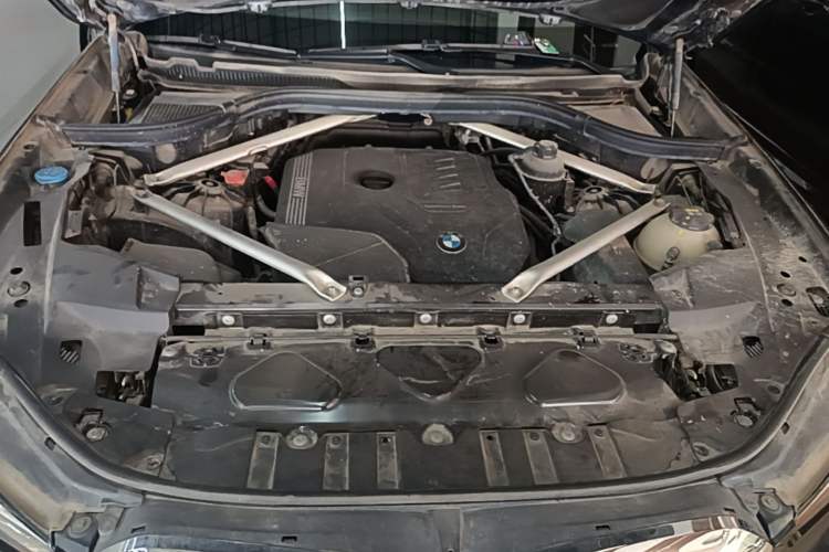 Used BMW X5 2022 Restyled xDrive 30Li M Sport Package Engine Bay