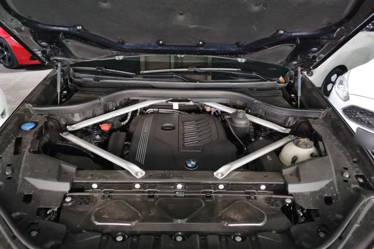 Used BMW X5 2022 Restyled xDrive 40Li M Sport Package Engine Bay