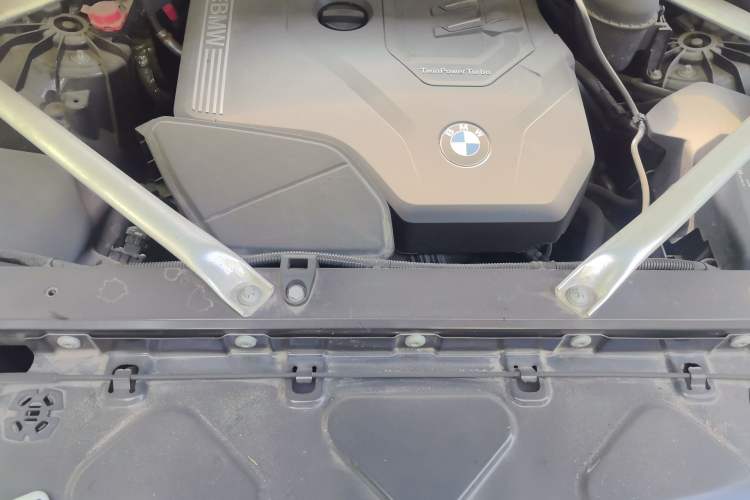 Used BMW X5 2022 Restyled xDrive 30Li Luxury Version M Sport Package Engine Bay