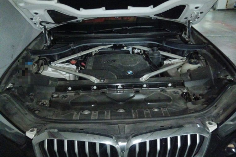 Used BMW X5 2022 Restyled xDrive 30Li M Sport Package Engine Bay
