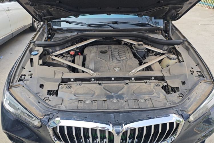 Used BMW X5 2022 xDrive40i Luxury Edition M Sport Package Engine Bay