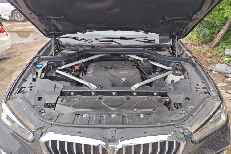 Used BMW X5 2022 Restyled xDrive 30Li Luxury Version M Sport Package Engine Bay