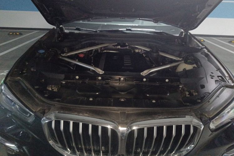 Used BMW X5 2022 Restyled xDrive 40Li M Sport Package Engine Bay