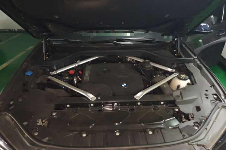 Used BMW X5 2022 xDrive 30Li Luxury M Sport Package Engine Bay