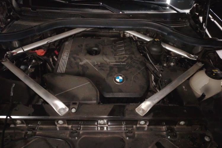 Used BMW X5 2022 xDrive 30Li M Sport Package Engine Bay
