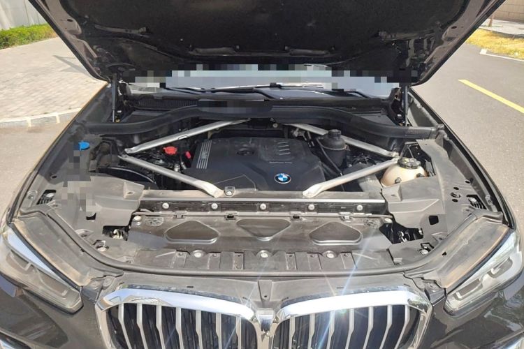 Used BMW X5 2022 Restyled xDrive 30Li Luxury Version M Sport Package Engine Bay