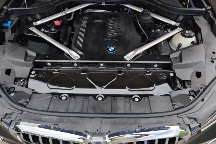 Used BMW X5 2022 Restyled xDrive 40Li M Sport Package Engine Bay