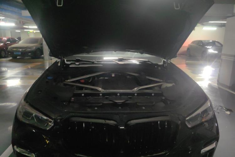 Used BMW X5 2022 Restyled xDrive 40Li M Sport Package Engine Bay