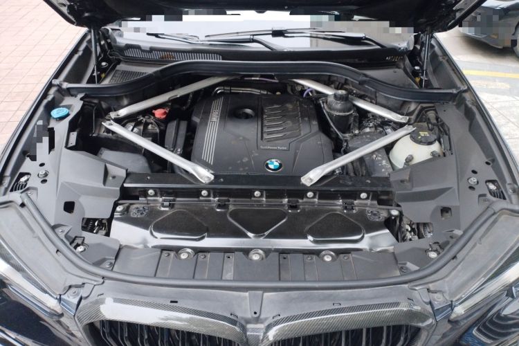 Used BMW X5 2022 xDrive 40Li M Sport Package Engine Bay