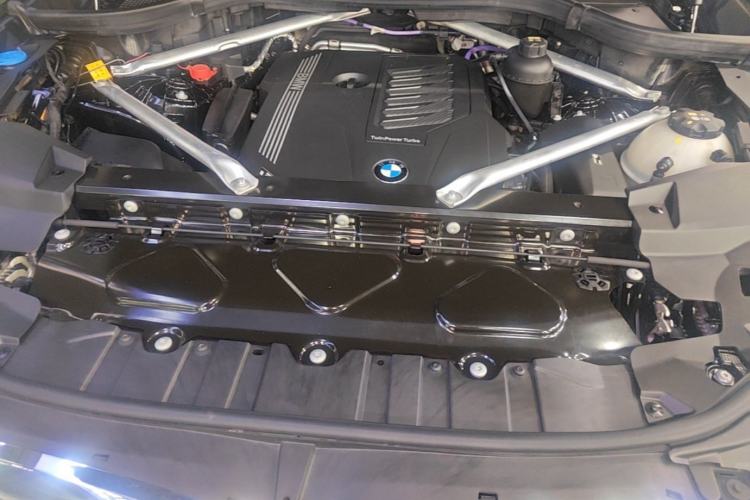 Used BMW X5 2022 Restyled xDrive 40Li M Sport Package Engine Bay