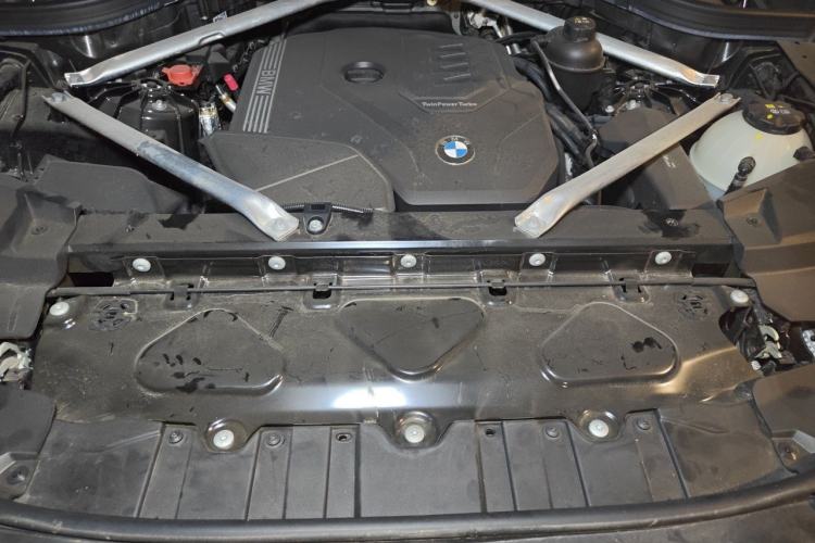 Used BMW X5 2022 xDrive 30Li Luxury M Sport Package Engine Bay