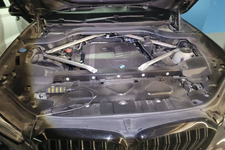 Used BMW X5 2022 Restyled xDrive 40Li M Sport Package Engine Bay