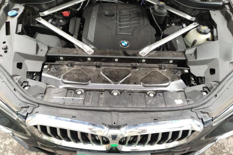 Used BMW X5 2022 xDrive 40Li Luxury Edition M Sport Package Engine Bay