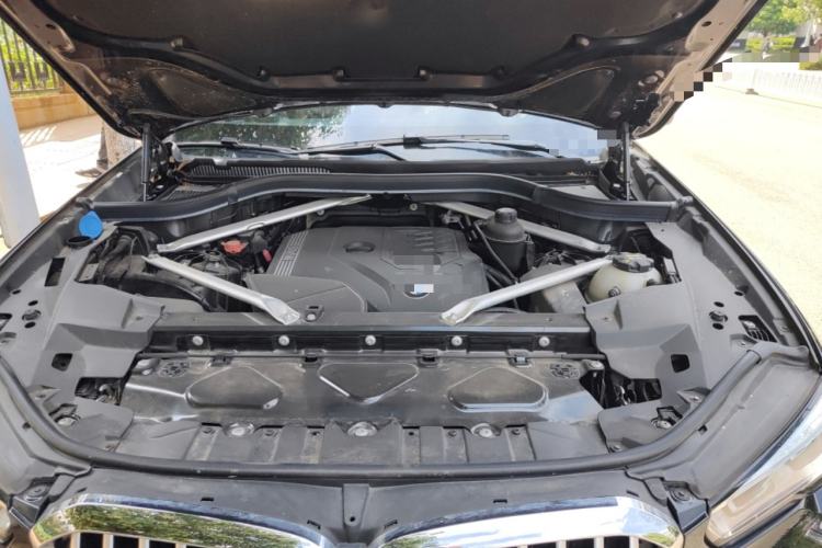 Used BMW X5 2022 Restyled xDrive 30Li Luxury Version M Sport Package Engine Bay