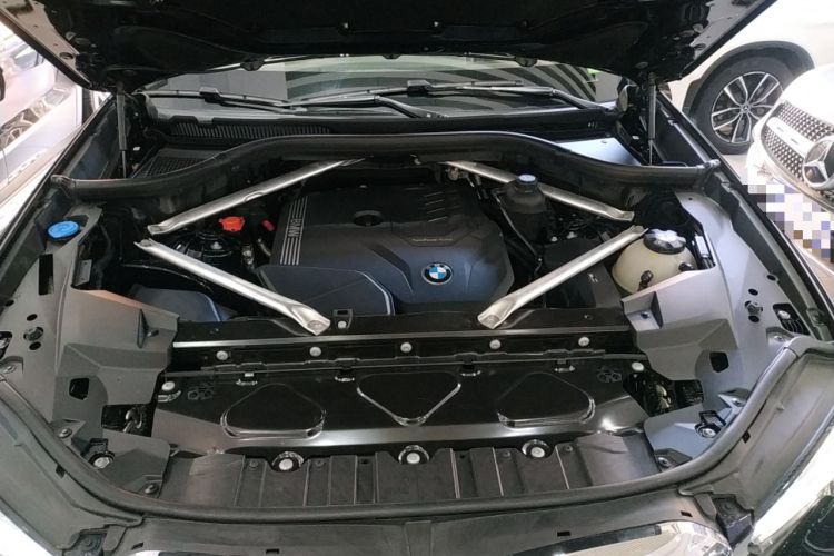 Used BMW X5 2022 Restyled xDrive 30Li Luxury Version M Sport Package Engine Bay