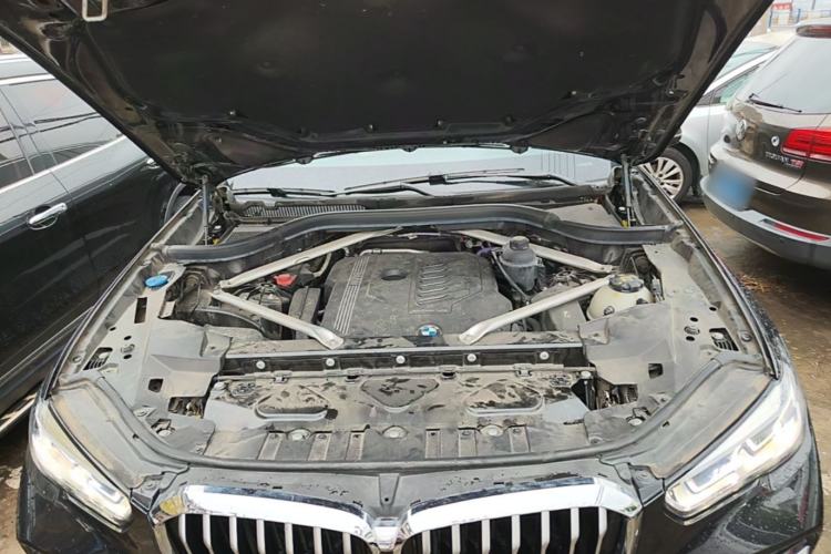 Used BMW X5 2022 Restyled xDrive 40Li M Sport Package Engine Bay