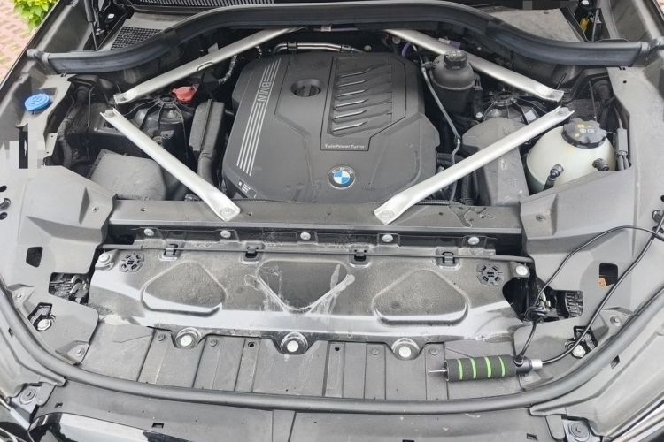 Used BMW X5 2022 Restyled xDrive 40Li M Sport Package Engine Bay