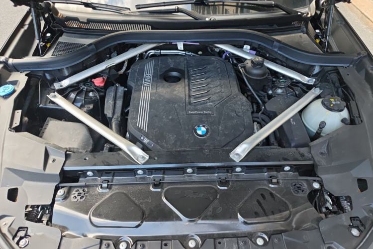 Used BMW X5 2022 Restyled xDrive 40Li Luxury Edition M Sport Package Engine Bay