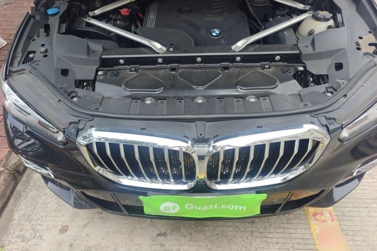 Used BMW X5 2022 Restyled xDrive 30Li Luxury Version M Sport Package Engine Bay