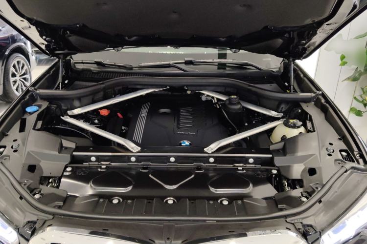 Used BMW X5 2022 xDrive40i Luxury Edition M Sport Package Engine Bay