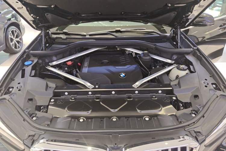 Used BMW X5 2022 xDrive30i M Sport Package Engine Bay