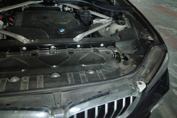 Used BMW X5 2022 Restyled xDrive 30Li M Sport Package Engine Bay Left