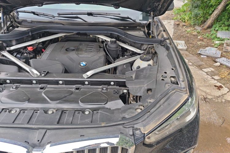 Used BMW X5 2022 Restyled xDrive 30Li Luxury Version M Sport Package Engine Bay Left