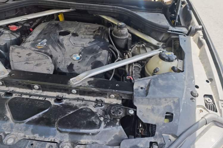 Used BMW X5 2022 xDrive 30Li Luxury M Sport Package Engine Bay Left
