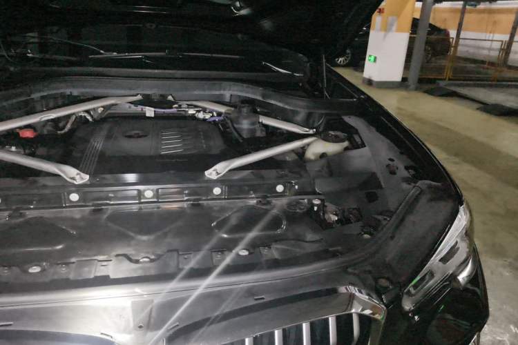 Used BMW X5 2022 Restyled xDrive 40Li M Sport Package Engine Bay Left