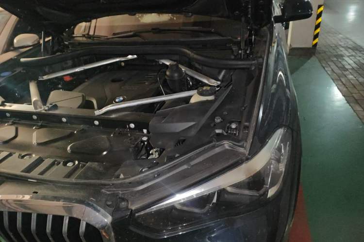 Used BMW X5 2022 xDrive30i M Sport Package Engine Bay Left