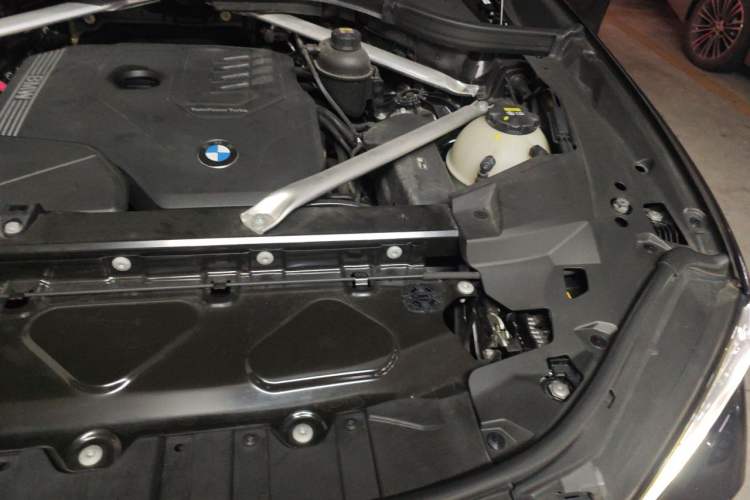Used BMW X5 2022 Restyled xDrive 30Li Luxury Version M Sport Package Engine Bay Left