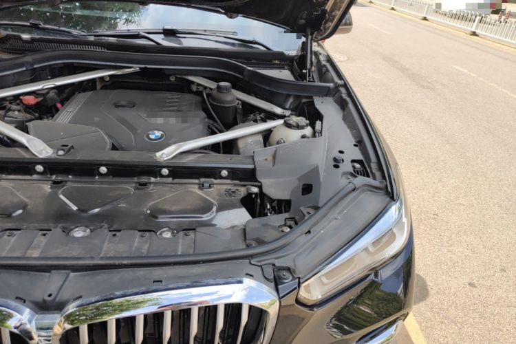 Used BMW X5 2022 Restyled xDrive 30Li Luxury Version M Sport Package Engine Bay Left