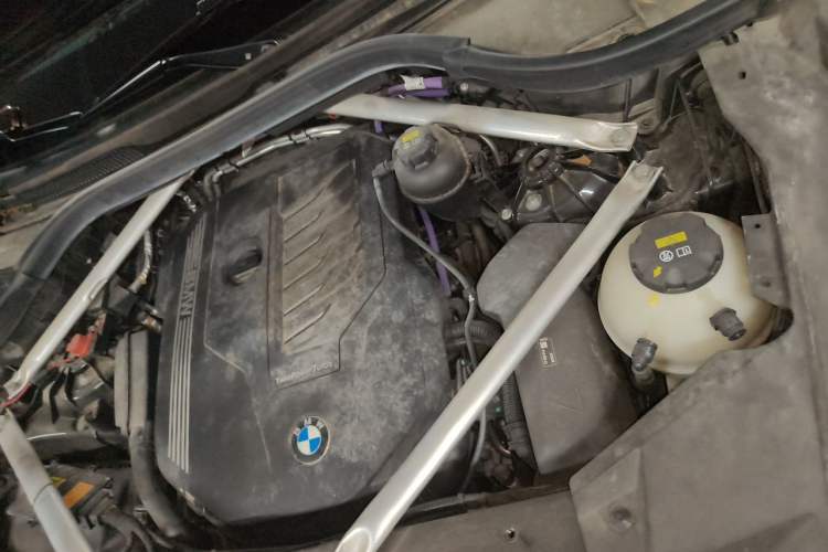 Used BMW X5 2022 Restyled xDrive 40Li M Sport Package Engine Bay Left