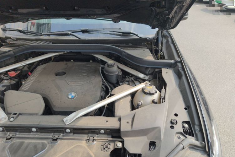 Used BMW X5 2022 Restyled xDrive 30Li M Sport Package Engine Bay Left