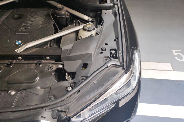 Used BMW X5 2022 xDrive40i M Sport Package Engine Bay Left