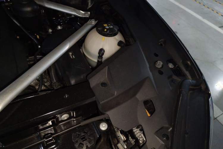 Used BMW X5 2022 Restyled xDrive 40Li M Sport Package Engine Bay Left